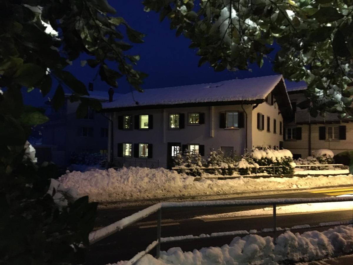 The Delicate Question Which Bed and Breakfast Schwyz Eksteriør billede
